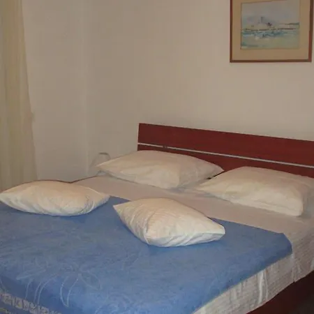 J & B Holiday House Apartment Hvar Town