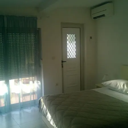 J & B Holiday House Hvar Town