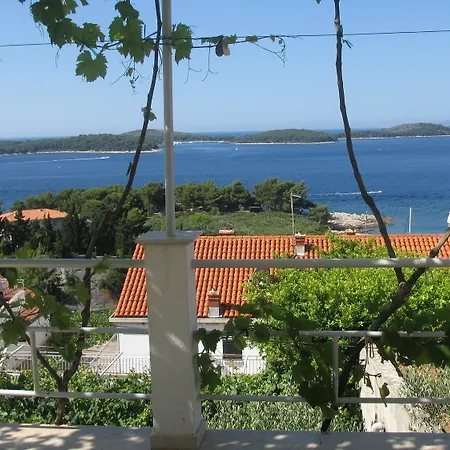 J & B Holiday House Apartment Hvar Town